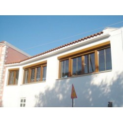 Ρολα εξωτερικα αλουμινιου με μονωση πολυουρεθανης σε  Παραθυρα με ενεργειακα τζαμια στα Παμφιλα Λεσβος